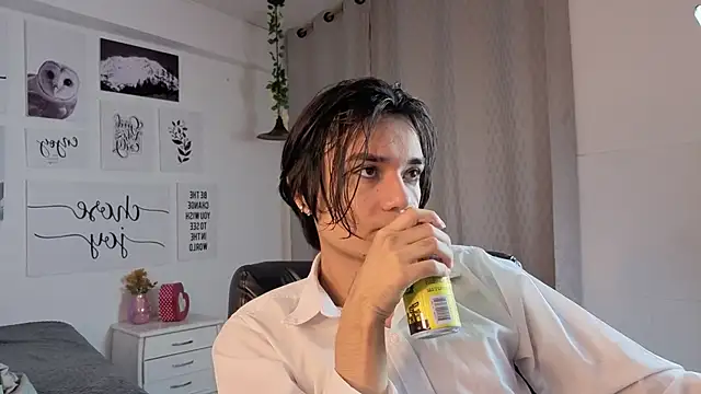 davoxer online show from November 2025 04:05:01 AM