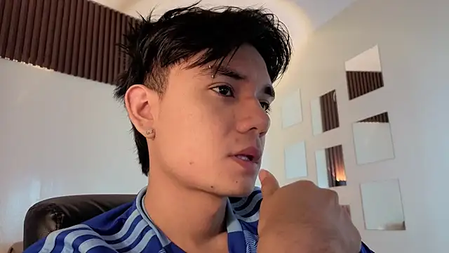 davoxer online show from April 2026 03:43:02 AM