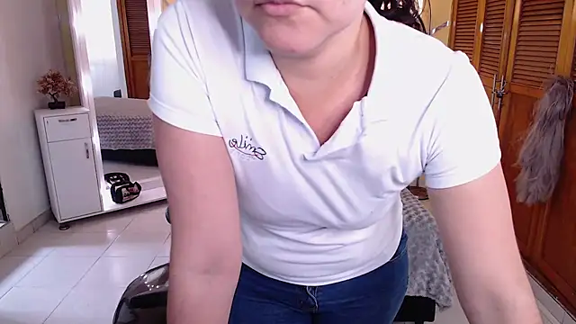 shirleyrojas online show from January 2026 07:41:02 PM