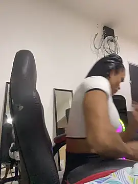 sam diva online show from October 2025 07:38:01 PM