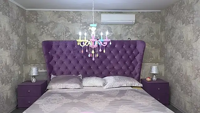 Anna Kenann online show from September 2025 06:58:02 AM