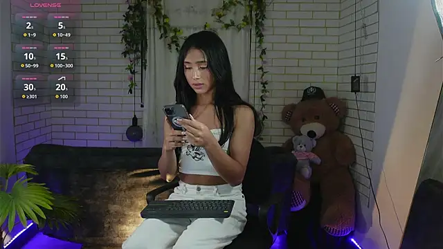 Snapshot of ashley_winhouse chatting on September 2025 02:01:01 AM ashley winhouse online show from September 2025 02:01:01 AM