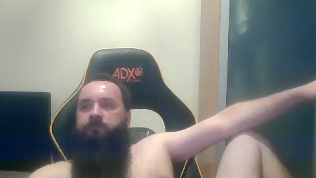 Snapshot of LondonMan1988 chatting on October 2025 08:52:01 PM LondonMan1988 online show from October 2025 08:52:01 PM