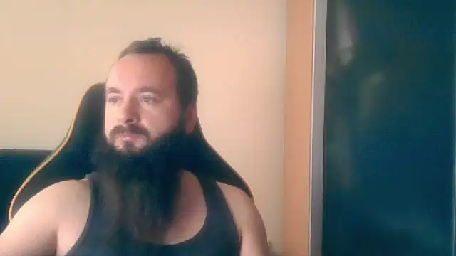 Snapshot of LondonMan1988 chatting on October 2025 08:13:01 AM LondonMan1988 online show from October 2025 08:13:01 AM