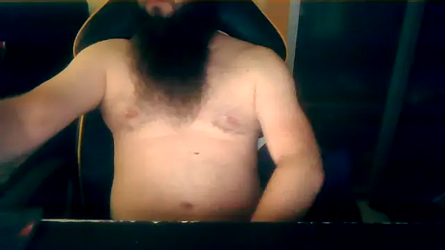 Snapshot of LondonMan1988 chatting on May 2026 06:24:02 PM LondonMan1988 online show from May 2026 06:24:02 PM