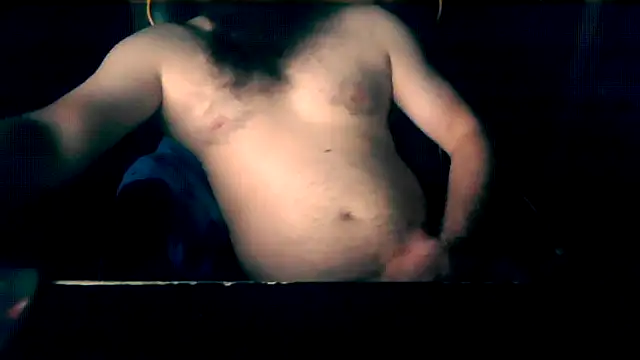 Snapshot of LondonMan1988 chatting on May 2026 08:16:02 PM LondonMan1988 online show from May 2026 08:16:02 PM