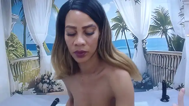 Snapshot of GlowGoddessxx chatting on April 2026 12:29:02 PM GlowGoddessxx online show from April 2026 12:29:02 PM