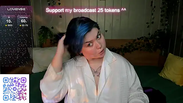 Snapshot of Alisa_Monroe chatting on October 2025 08:01:01 AM Alisa Monroe online show from October 2025 08:01:01 AM