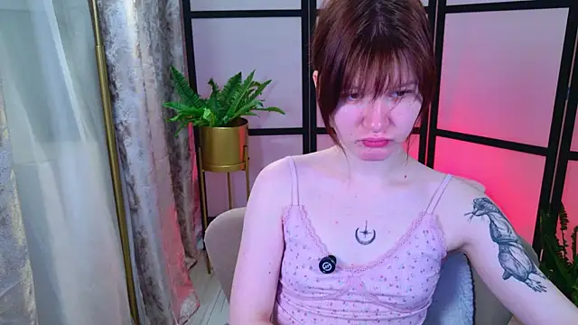 Aria Vox online show from November 2025 03:38:02 AM