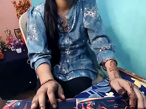 Snapshot of RIYA_SOOD chatting on September 2025 06:57:02 AM RIYA SOOD online show from September 2025 06:57:02 AM