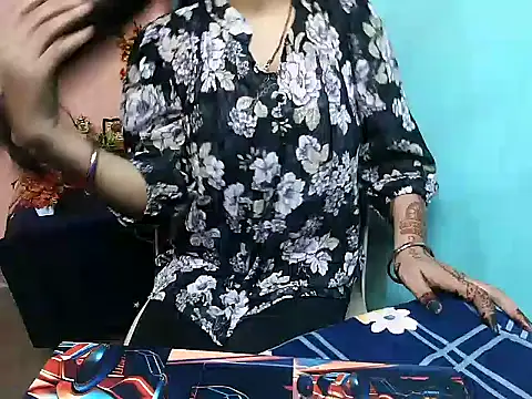 Snapshot of RIYA_SOOD chatting on September 2025 05:29:02 AM RIYA SOOD online show from September 2025 05:29:02 AM