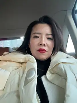 anna yngs online show from December 2025 09:36:02 AM