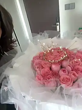 anna yngs online show from February 2026 05:15:01 AM