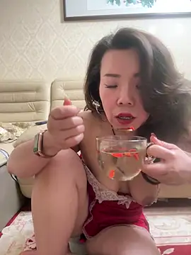 anna yngs online show from April 2026 01:41:01 PM