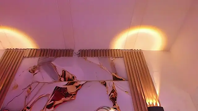 AgathaAtenea online show from November 2025 06:30:02 PM