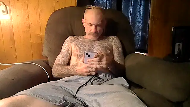 Snapshot of Grownnfreak chatting on September 2025 08:19:01 PM Grownnfreak online show from September 2025 08:19:01 PM