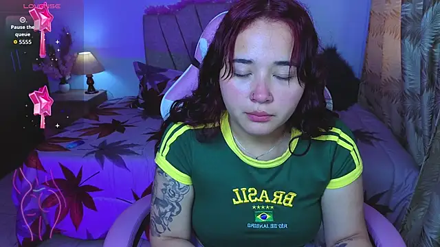 Snapshot of Leakitten chatting on October 2025 07:29:02 PM Leakitten online show from October 2025 07:29:02 PM