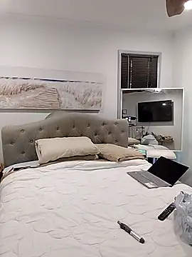 iamthepublickmasterbater online show from September 2025 05:00:02 AM