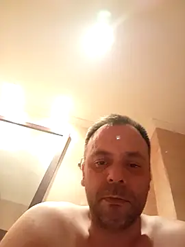manchego85 online show from May 2026 11:32:02 PM