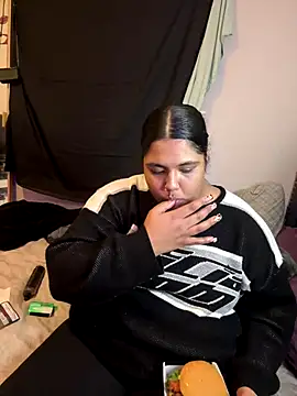 1n0nlythroat online show from December 2025 01:14:01 AM