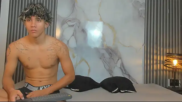 RihanandDrake online show from September 2025 03:39:01 AM