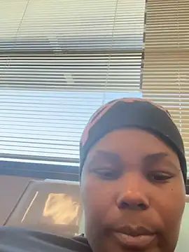 Bleuk online show from April 2026 07:51:01 PM