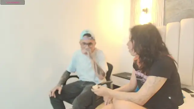 Snapshot of RavenandCody chatting on September 2025 02:35:02 AM RavenandCody online show from September 2025 02:35:02 AM