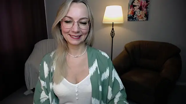 Ava Elior online show from September 2025 09:33:02 AM