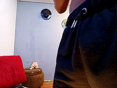 jhonny thes28 online show from October 2025 11:57:01 PM