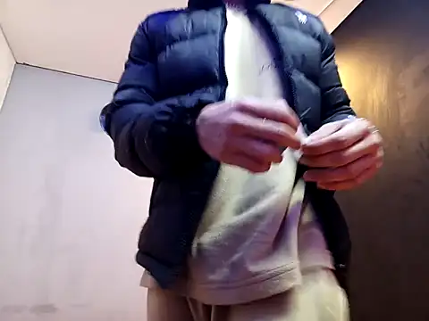 jhonny thes28 online show from October 2025 09:29:02 AM