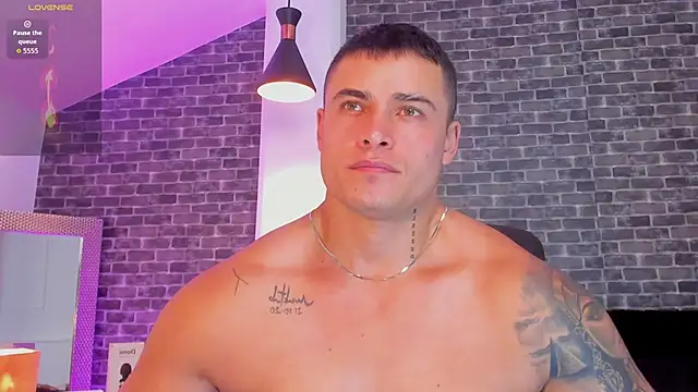 connorsmiith online show from September 2025 12:52:01 PM