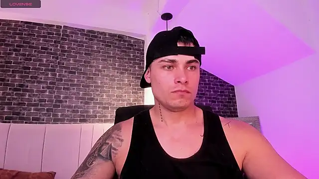 connorsmiith online show from February 2026 11:50:01 AM