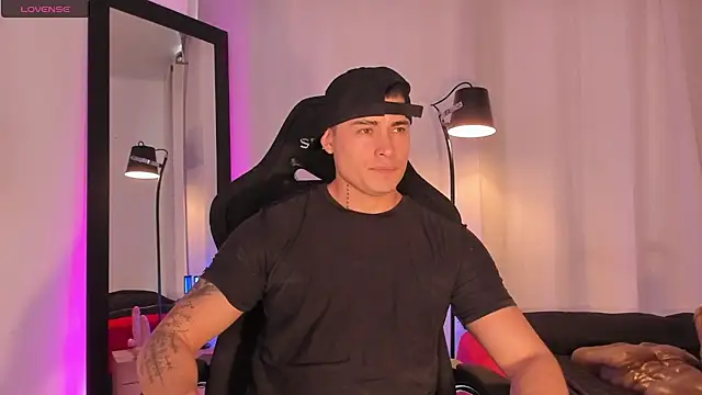 connorsmiith online show from July 2026 02:40:02 PM