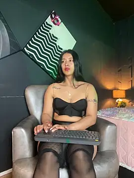 Snapshot of BellaFernandez__ chatting on September 2025 11:12:02 AM BellaFernandez online show from September 2025 11:12:02 AM