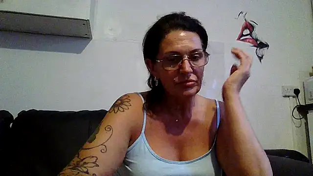 RubyyRosee online show from July 2026 01:04:02 PM