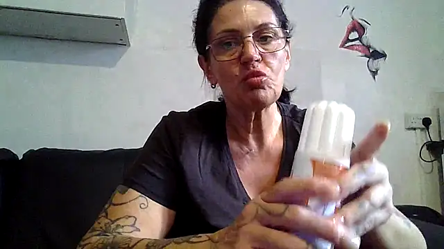 RubyyRosee online show from July 2026 06:06:01 AM