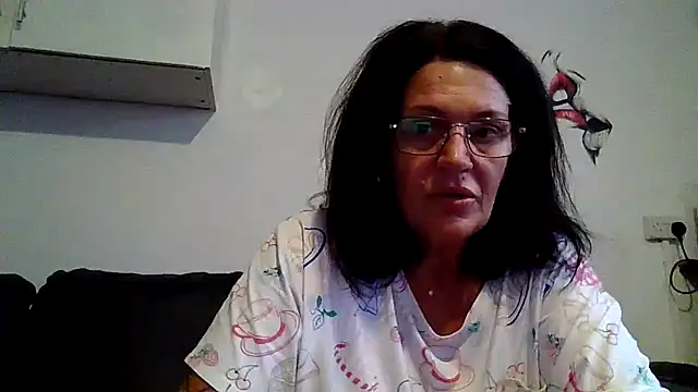 RubyyRosee online show from July 2026 06:00:02 AM