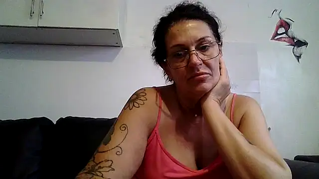 RubyyRosee online show from August 2026 09:37:02 AM