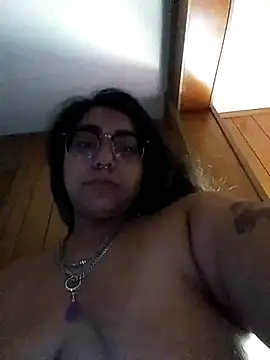 Lovelyrainn online show from October 2025 12:14:02 PM