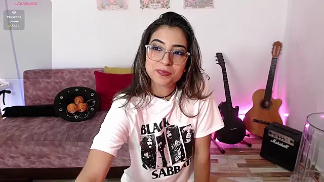 Susanahendrix online show from November 2025 06:08:02 PM