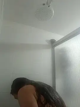 miss berlyn online show from November 2025 02:45:02 AM