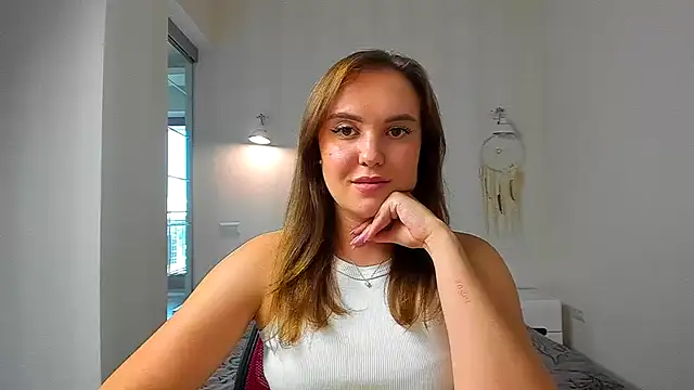 EmmaNorman online show from September 2025 02:28:02 PM