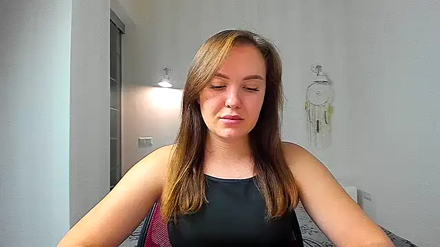 EmmaNorman online show from September 2025 04:39:02 PM