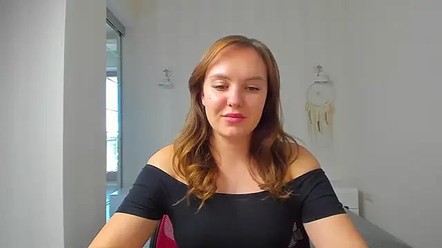 EmmaNorman online show from September 2025 01:59:01 PM