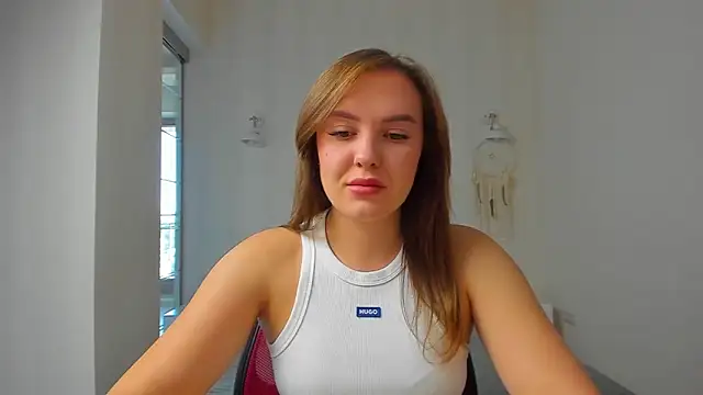 EmmaNorman online show from September 2025 01:05:01 PM