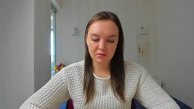 EmmaNorman online show from October 2025 08:15:02 AM