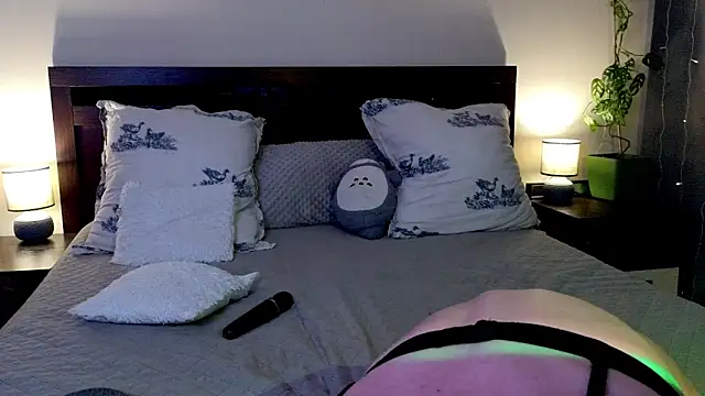  AlexaFlowers  online show from March 2026 10:42:02 AM