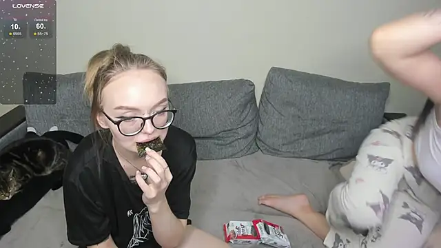 Snapshot of bitchdancer0 chatting on October 2025 02:37:01 PM bitchdancer0 online show from October 2025 02:37:01 PM