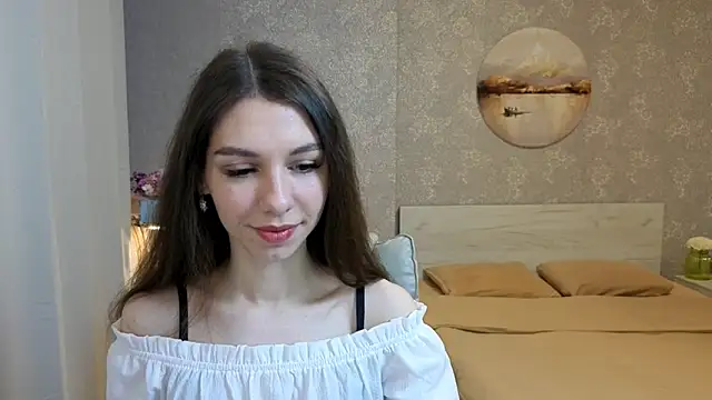 KellyShines online show from April 2026 01:10:02 PM