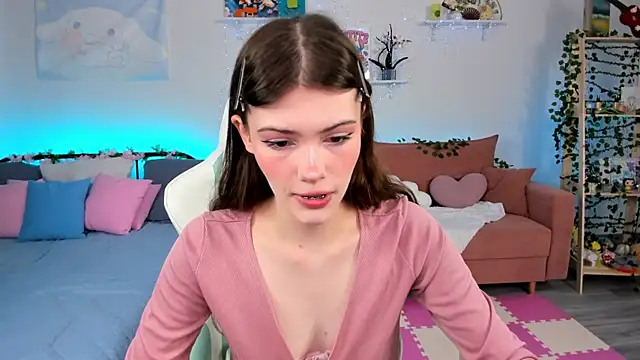 Snapshot of Zoe_Vee chatting on July 2026 03:23:01 AM Zoe Vee online show from July 2026 03:23:01 AM